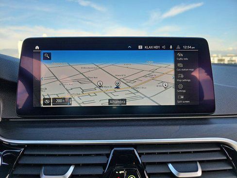 Certified 2023 BMW 530e w/ M Sport Package image 22