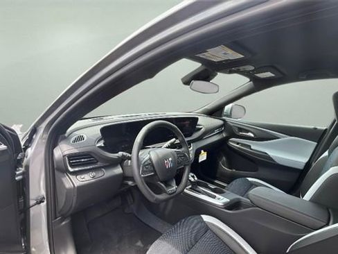 Used 2025 Buick Envista Preferred w/ Convenience I Package image 20