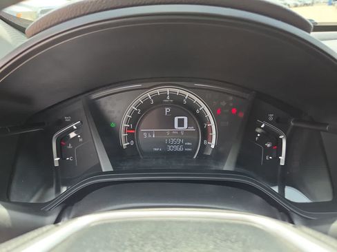 Used 2018 Honda CR-V LX image 25