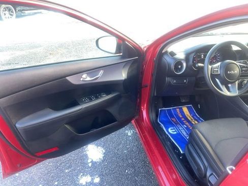 Used 2023 Kia Forte LXS image 12