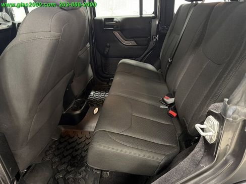 Used 2017 Jeep Wrangler Unlimited Sport w/ Connectivity Group image 9