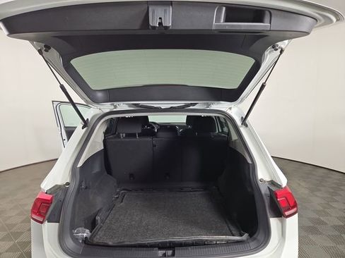 Used 2021 Volkswagen Tiguan S image 29