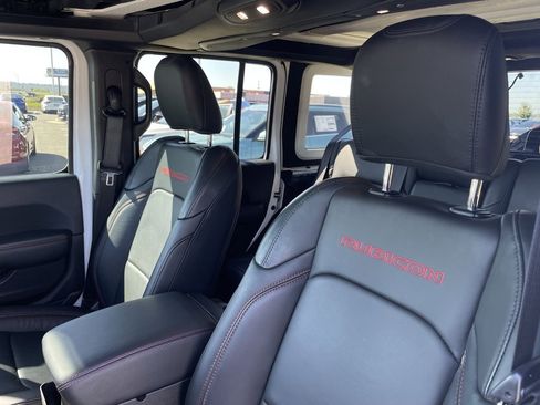 Used 2024 Jeep Wrangler Unlimited Rubicon image 23