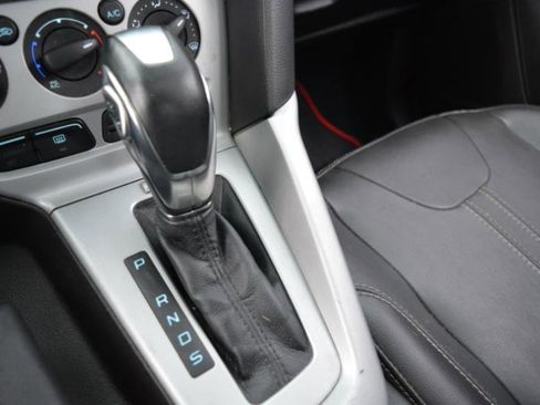 Used 2014 Ford Focus SE w/ Equipment Group 201A FWD image 25
