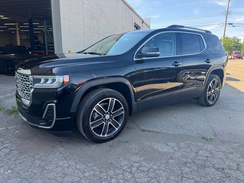Used 2023 GMC Acadia SLT w/ Preferred Package AWD/4WD image 2