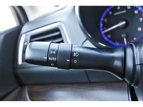 Used 2017 Subaru Outback 3.6R Touring w/ Popular Package #5A image 18