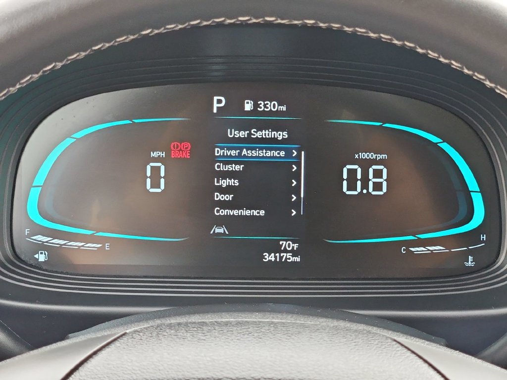 Used 2025 Hyundai Venue SEL FWD image 16