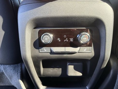 New 2026 Chevrolet Traverse RS image 21