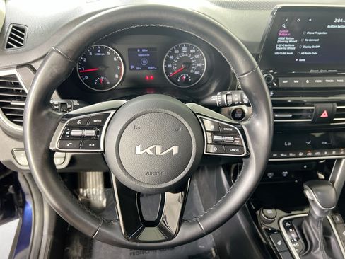 Used 2023 Kia Seltos EX AWD/4WD image 11