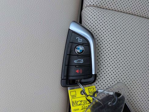 Used 2022 BMW 330i xDrive Sedan w/ Driving Assistance Package AWD/4WD image 37