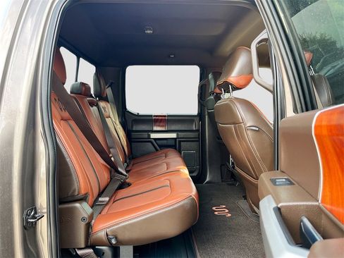 Used 2021 Ford F250 King Ranch w/ Chrome Package image 28