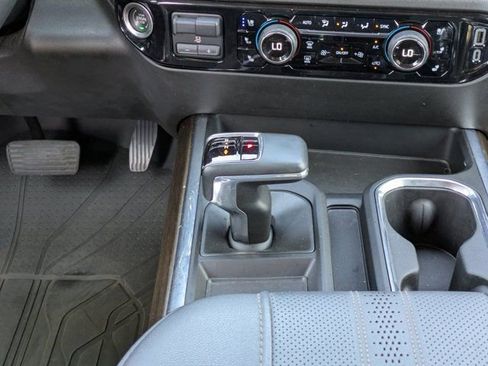 Used 2024 Chevrolet Silverado 1500 High Country w/ High Country Premium Package image 18