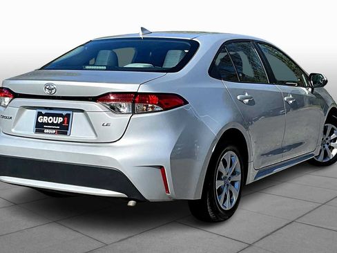 Used 2022 Toyota Corolla LE FWD image 12