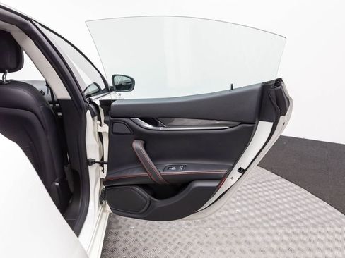 Used 2018 Maserati Ghibli S Q4 image 13