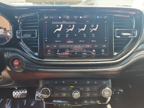 Certified 2022 Dodge Durango SRT w/ Technology Group AWD/4WD image 16