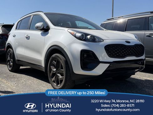 Used 2022 Kia Sportage Nightfall Edition image 1