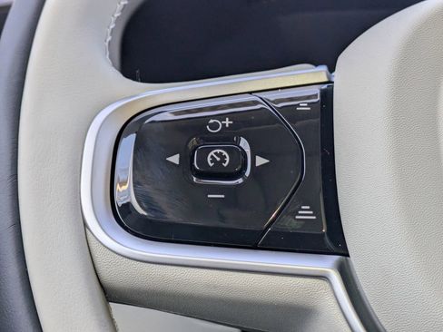 New 2026 Volvo XC60 B5 Ultra w/ Protection Package Premier image 33