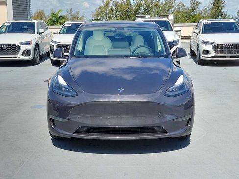 Used 2024 Tesla Model Y Long Range AWD/4WD image 9