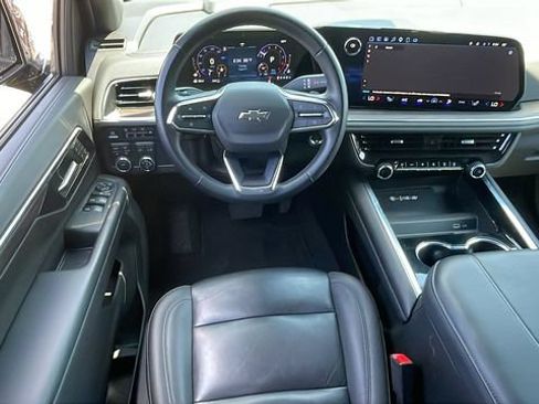 Used 2025 Chevrolet Tahoe Z71 AWD/4WD image 14