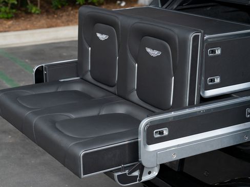 Used 2025 Aston Martin DBX 707 image 27