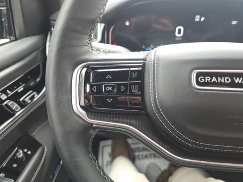 Certified 2025 Jeep Grand Wagoneer Series II Obsidian w/ Quick Order Packagew 28T AWD/4WD image 15