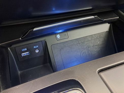 Used 2018 Genesis G80 3.3T Sport AWD/4WD image 38