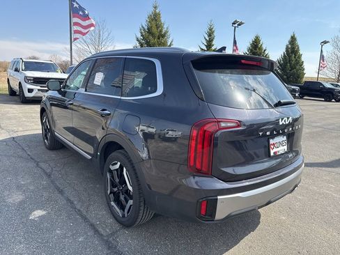 Used 2025 Kia Telluride S AWD/4WD image 6