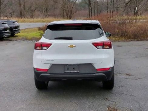 Used 2024 Chevrolet TrailBlazer LS w/ LS Convenience Package image 7