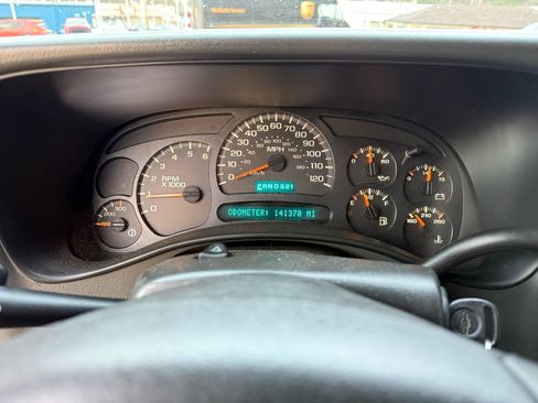 Used 2005 Chevrolet Avalanche 2500 w/ Preferred Equipment Group image 13