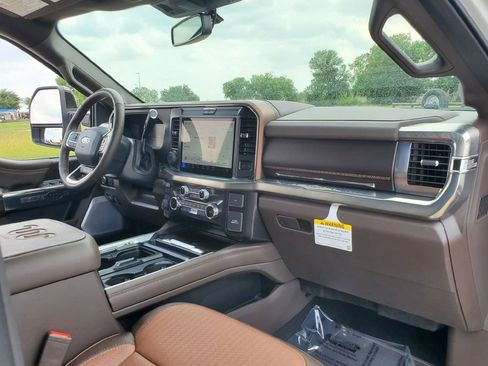 New 2025 Ford F250 King Ranch AWD/4WD image 9