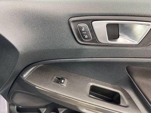 Used 2018 Ford EcoSport SE FWD image 23