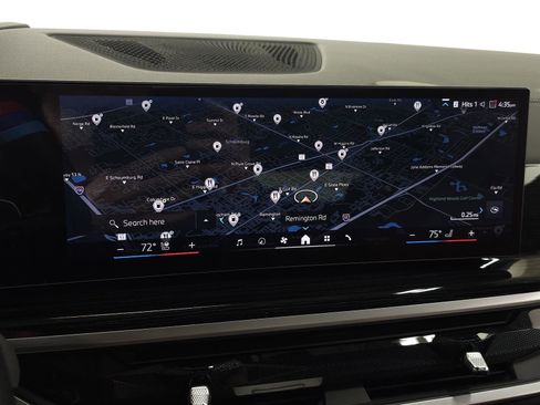 Used 2025 BMW X6 xDrive40i w/ Climate Comfort Package image 27