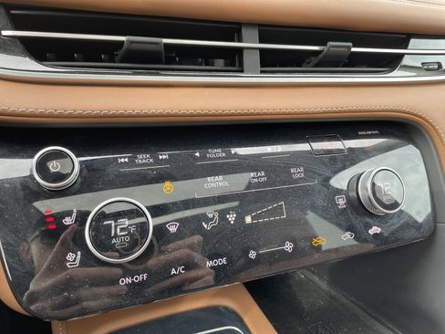 Used 2024 INFINITI QX60 Sensory w/ Vision Package image 28