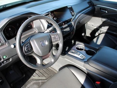 Certified 2024 Honda Ridgeline RTL image 2