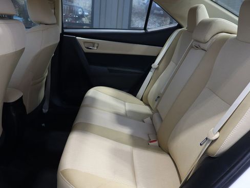 Used 2018 Toyota Corolla LE image 10