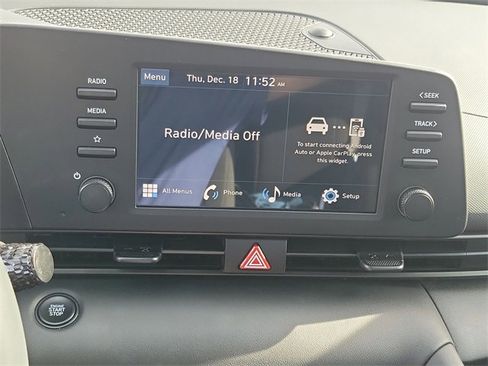 Used 2025 Hyundai Elantra Sport image 9