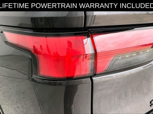 Used 2023 Toyota Sequoia Platinum AWD/4WD image 40