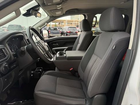 Used 2023 Nissan Titan SV AWD/4WD image 26