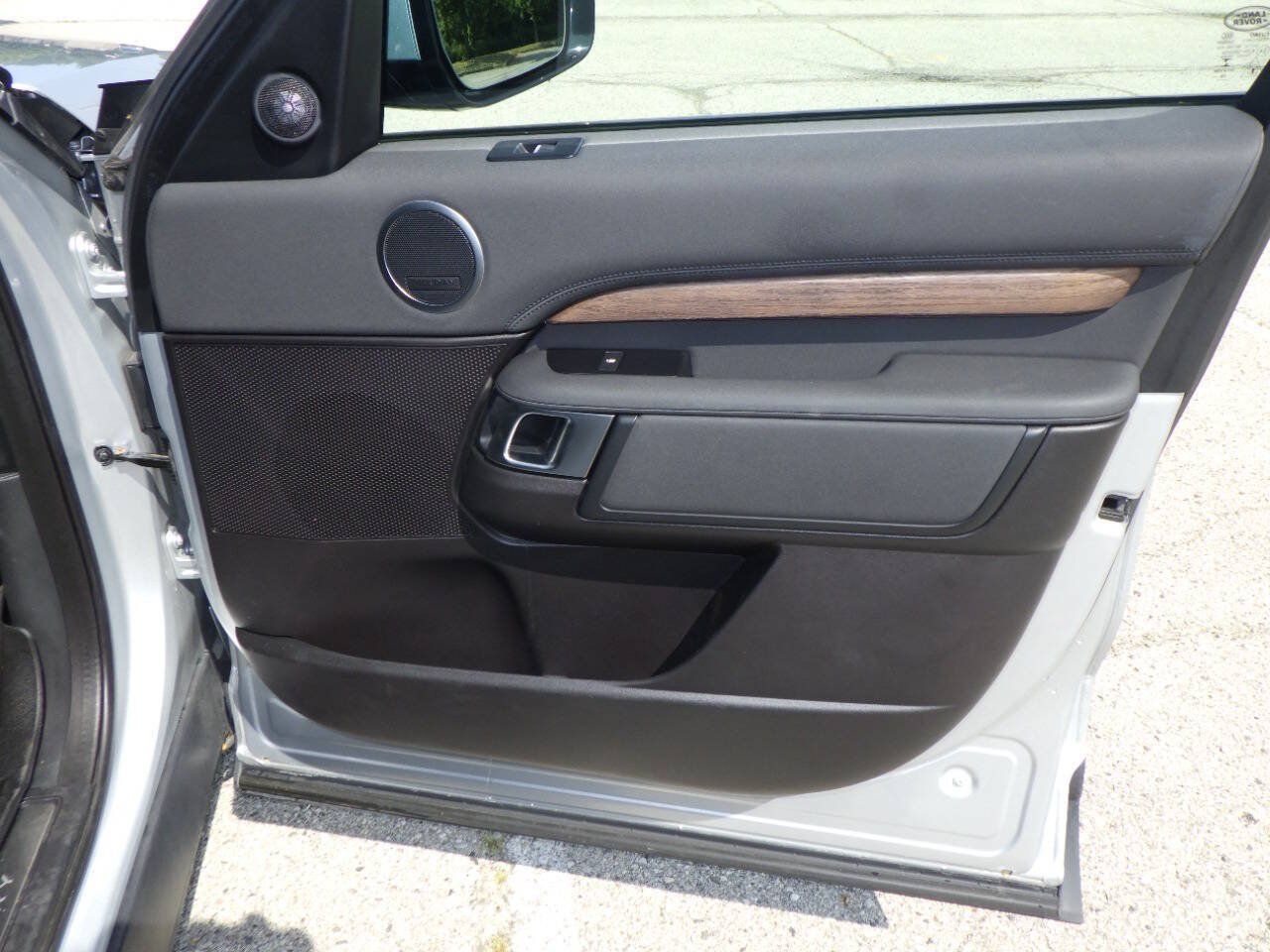 Used 2019 Land Rover Discovery HSE AWD/4WD image 15