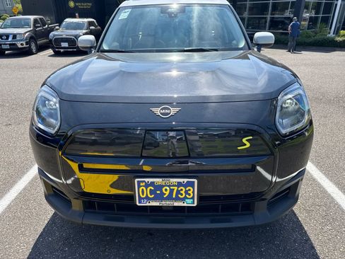 Used 2025 MINI Cooper Countryman SE AWD/4WD image 2