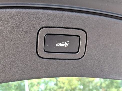 Used 2023 Jaguar F-TYPE R image 29