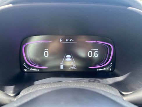 Used 2025 Kia Soul LX w/ LX Technology Package FWD image 38