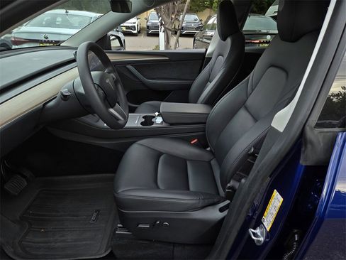 Used 2023 Tesla Model Y Long Range image 15