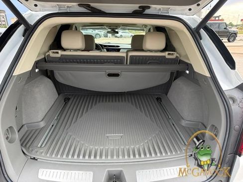 Used 2023 Cadillac XT5 Premium Luxury w/ LPO, Floor Liner Package FWD image 23