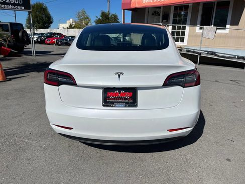 Used 2020 Tesla Model 3 Standard Range Plus RWD image 6