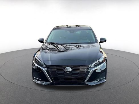 Used 2025 Nissan Altima 2.5 SV image 4