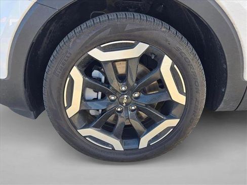 Used 2025 Kia Telluride S AWD/4WD image 10