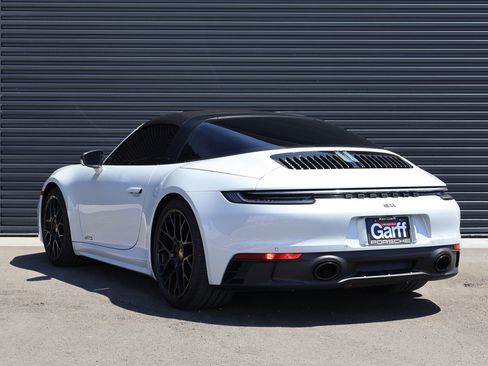 Used 2024 Porsche 911 Targa 4 GTS AWD/4WD image 3