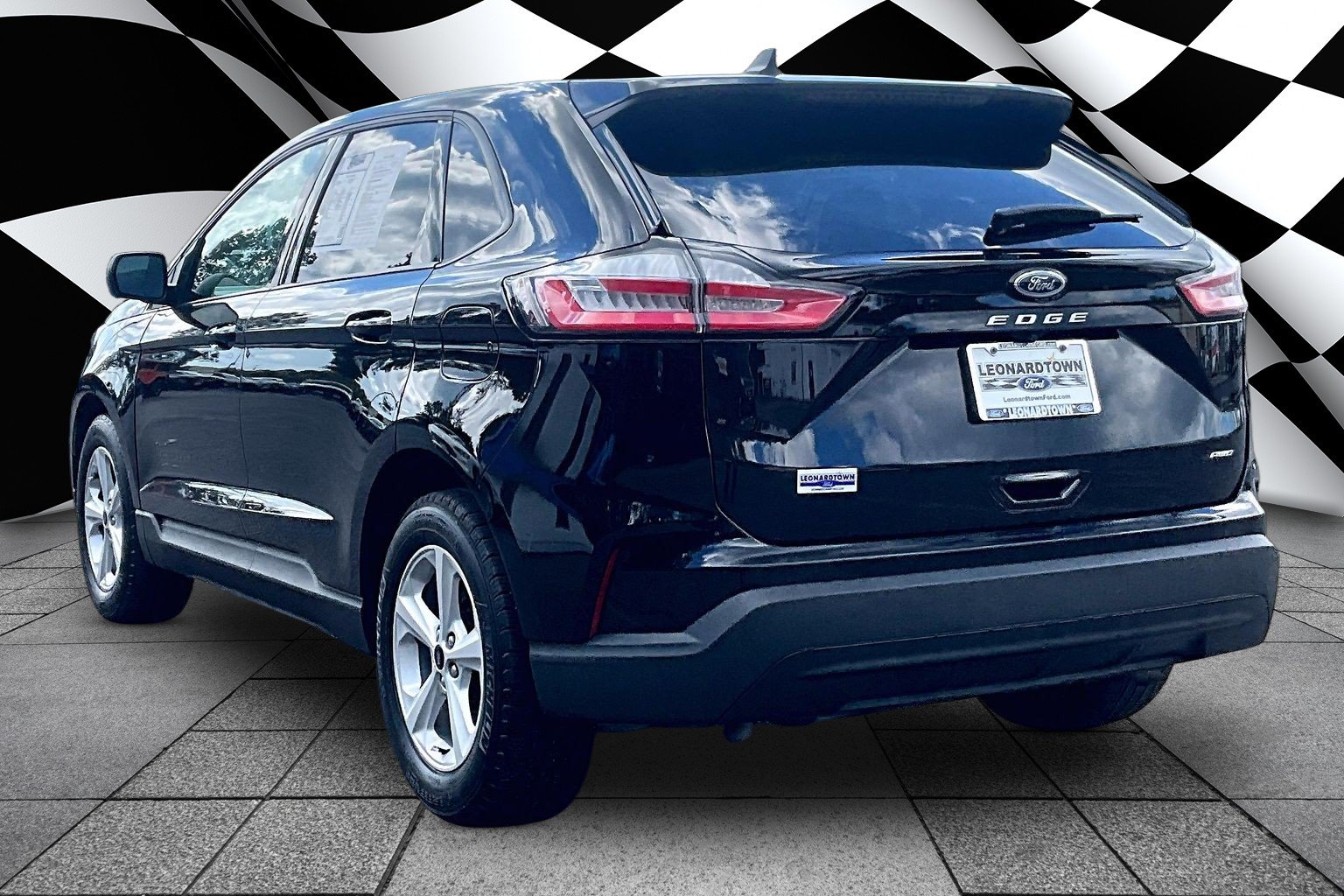 Used 2023 Ford Edge SE AWD/4WD image 15