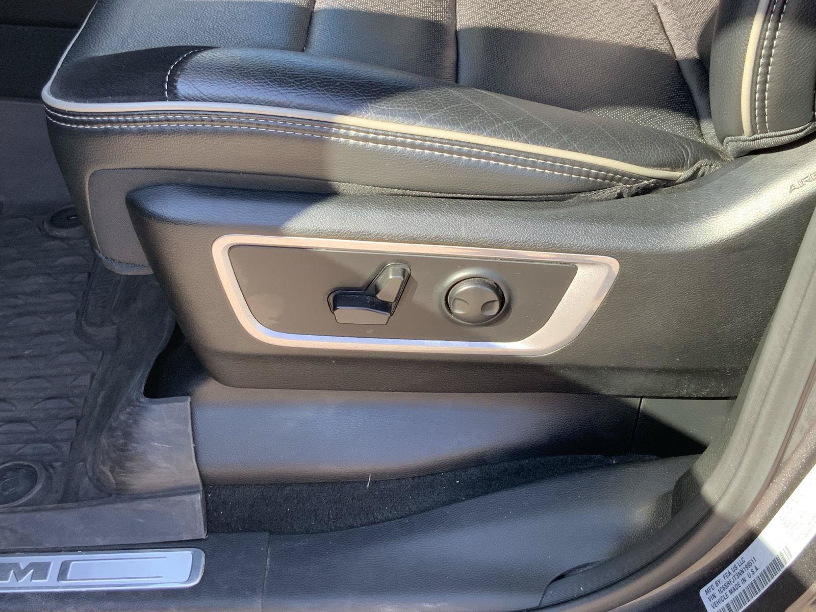 Used 2022 RAM 1500 Laramie AWD/4WD image 22